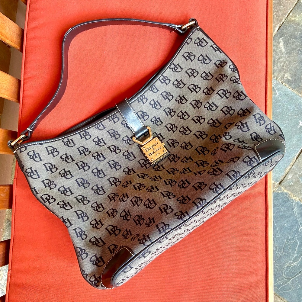 Dooney & Bourke signature shoulder bag